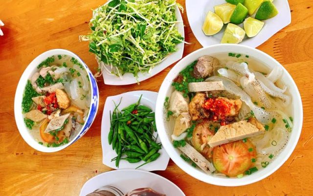 Top 10 Món Ăn Đặc Sản Đà Nẵng Ngon Nức Tiếng Nhất Định Phải Thử