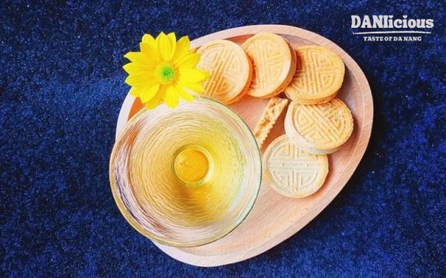 Đĩa bánh đậu xanh nhân thịt Hội An